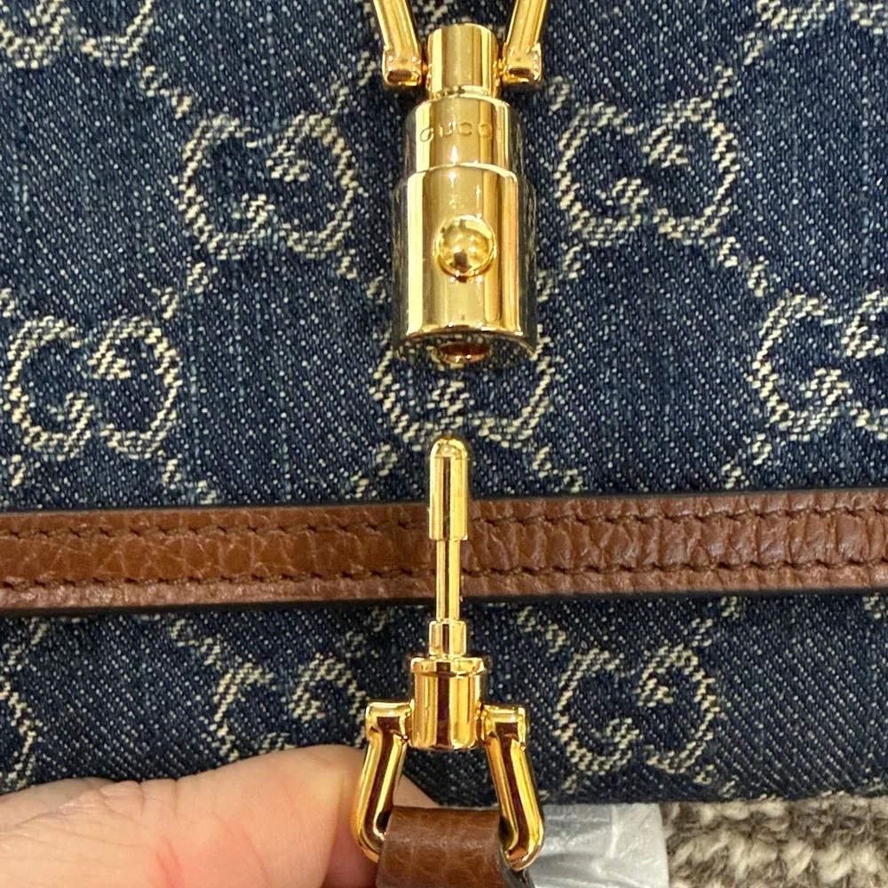 GUCCI JEAN WALLET CROSE BODY - Picture 3 of 8